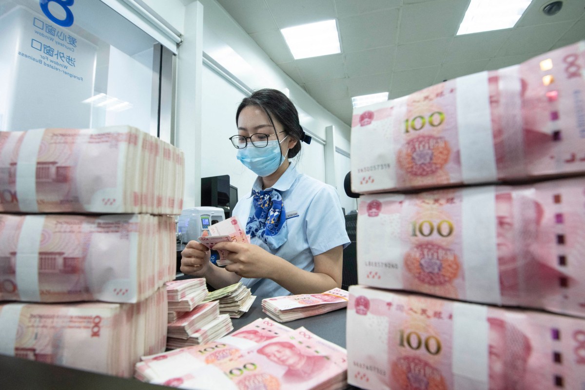 China&rsquo;s Economy Under Pressure From Rising Debt